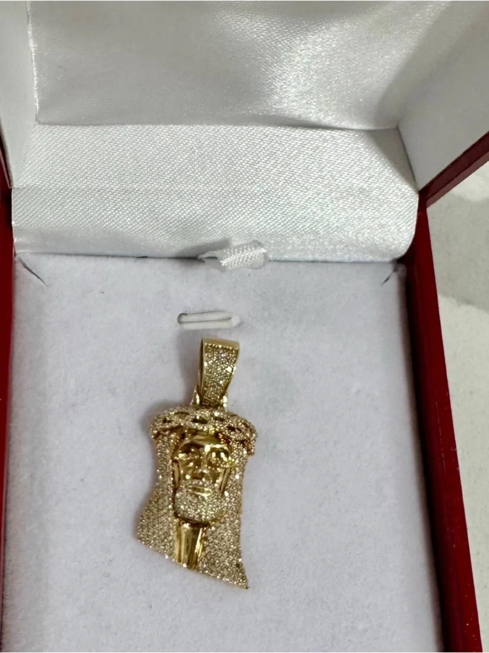 10K Gold Diamond Jesus Head Pendant - Gold